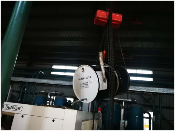 由于油品問題導(dǎo)致油氣分離器壓差高，空壓機潤滑油結(jié)膠，油濾堵塞，機器高溫報警(圖4)