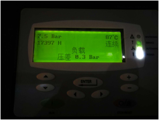 油氣分離器使用過程中因壓差過高被擊穿，造成跑油，油分配料不匹配造成壓差過高(圖5)